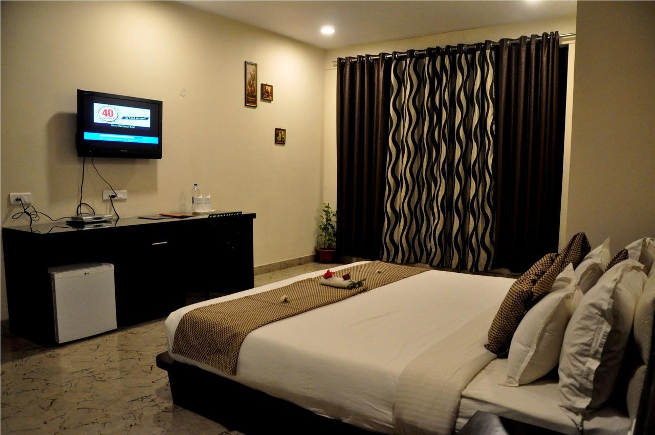 Hotel Suncity Palace Jharsuguda Zewnętrze zdjęcie